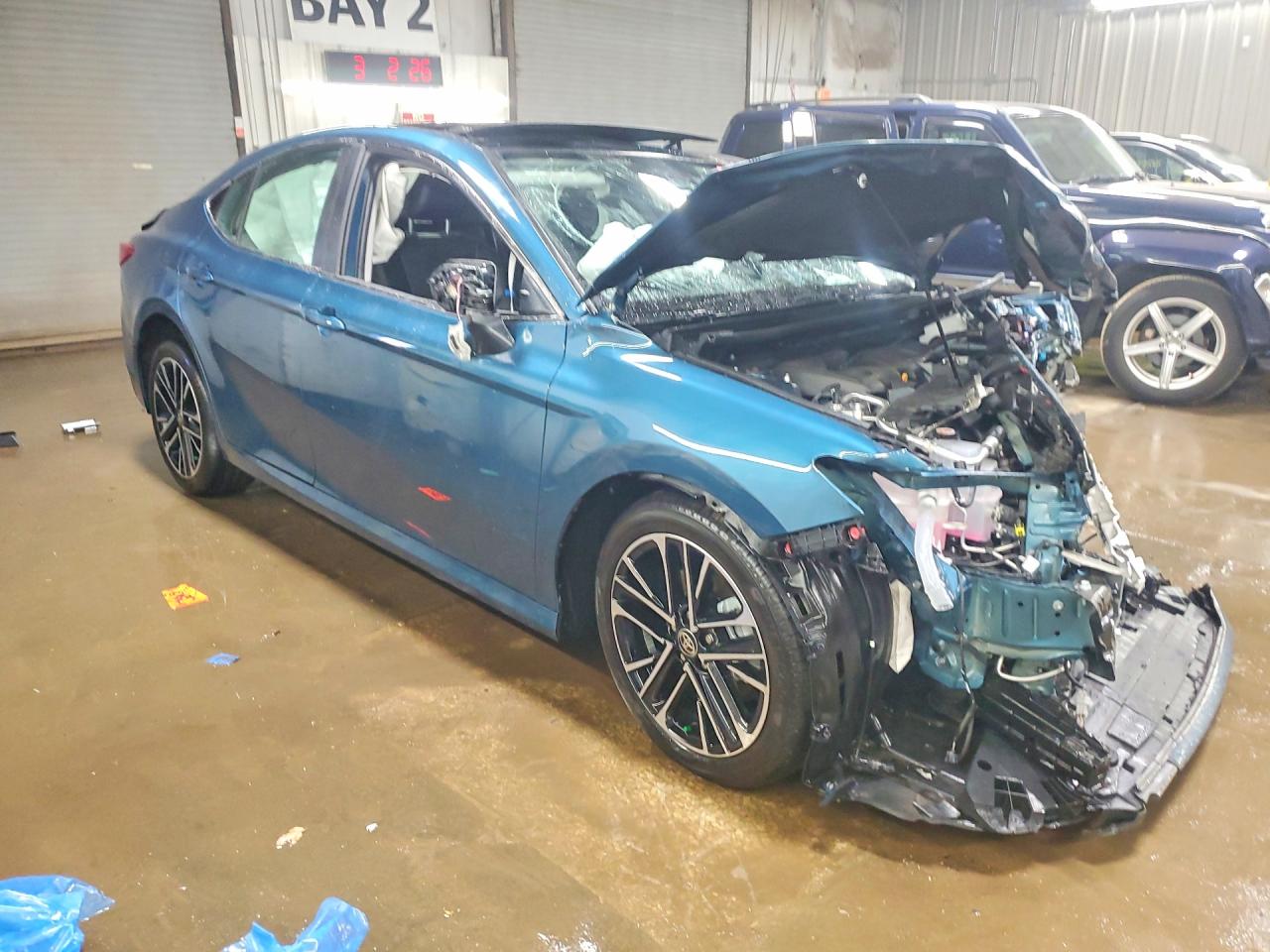 2025 TOYOTA CAMRY XLE photo 7