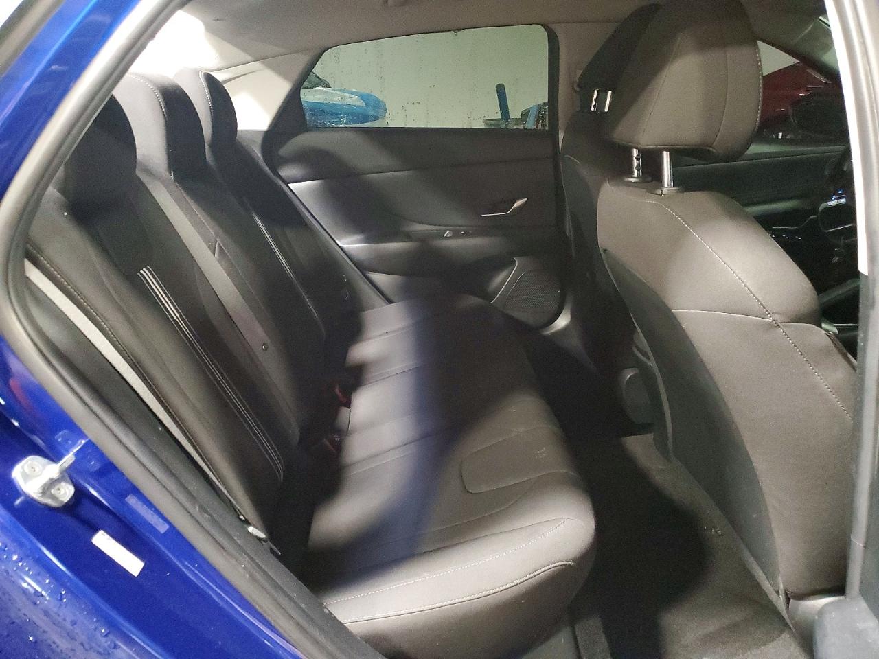 2022 HYUNDAI ELANTRA SEL photo 10