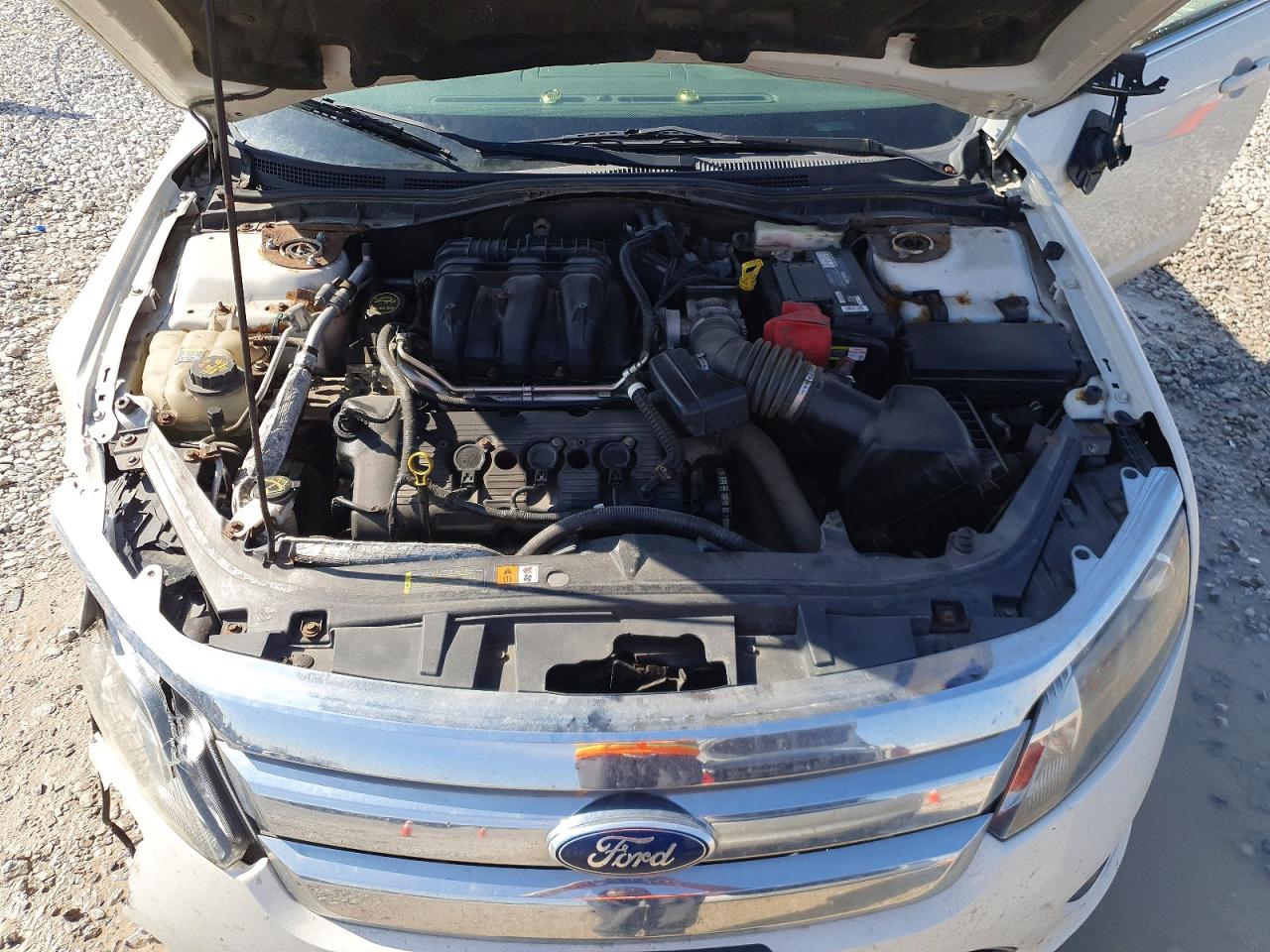 2011 FORD FUSION photo 11