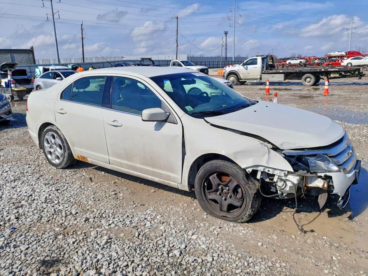 2011 FORD FUSION photo 4