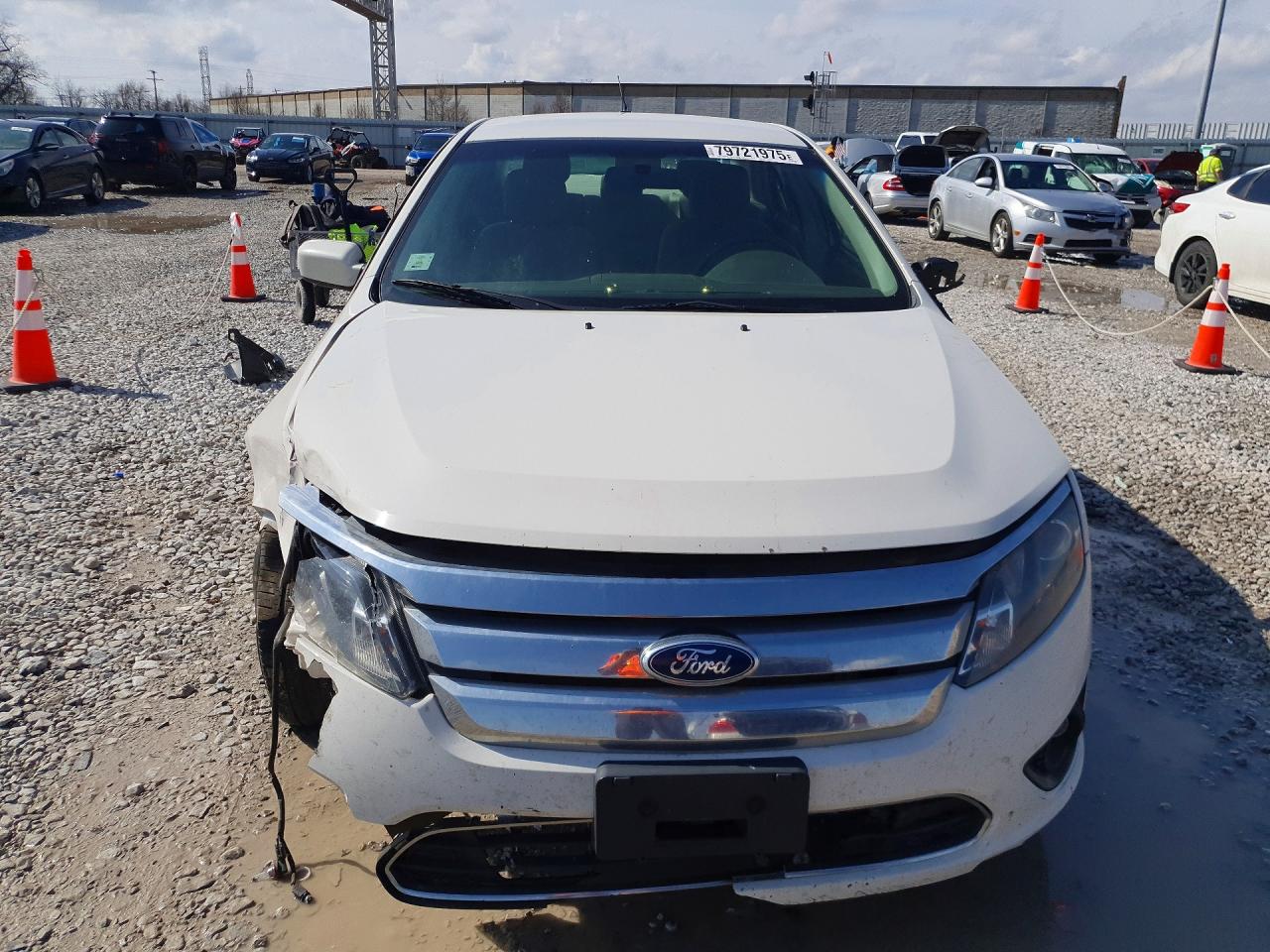 2011 FORD FUSION photo 5