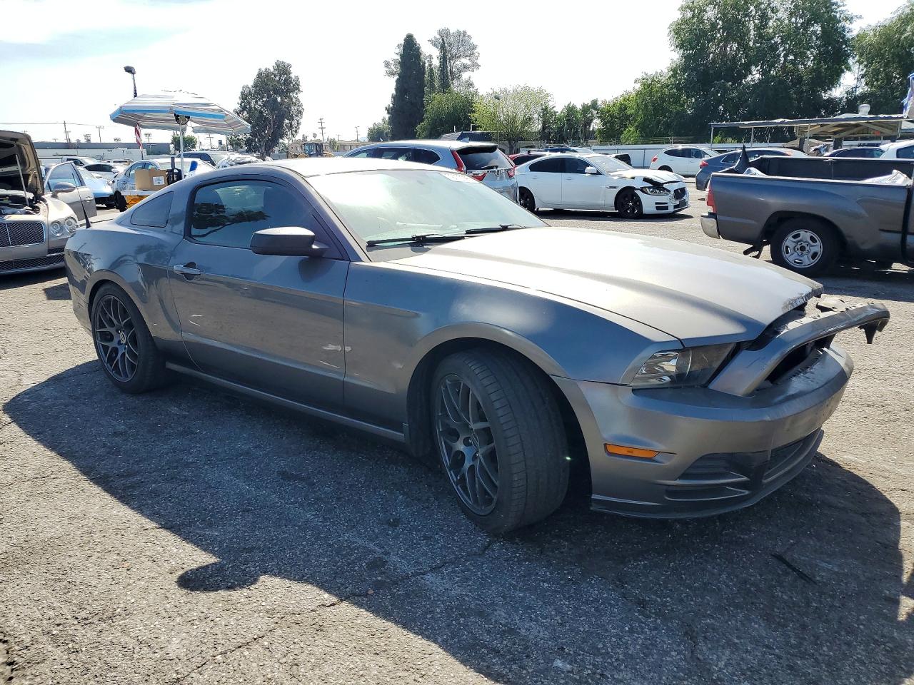2014 FORD MUSTANG photo 4