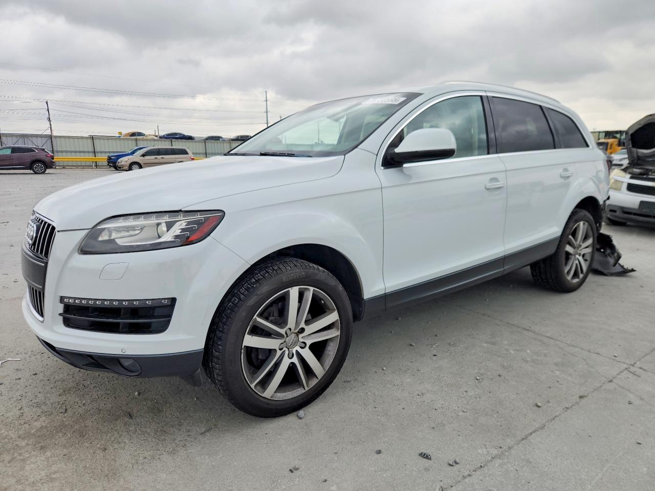 2013 AUDI Q7