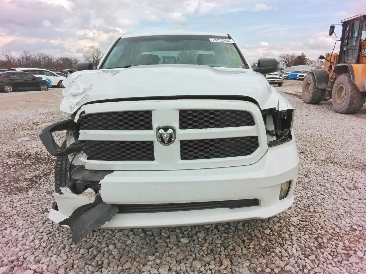 2013 RAM 1500 ST photo 5