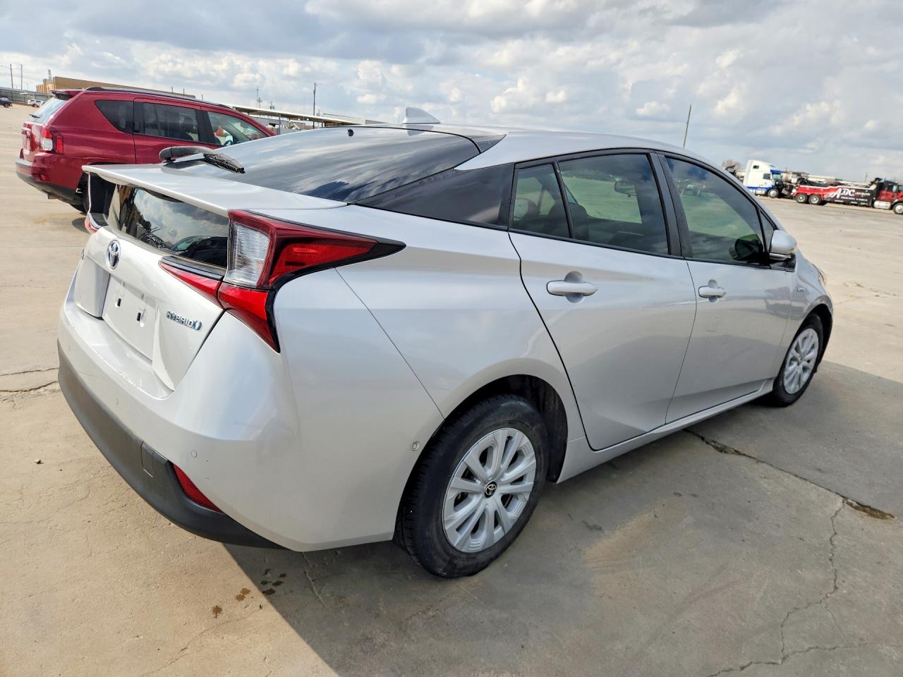 2019 TOYOTA PRIUS LE photo 3