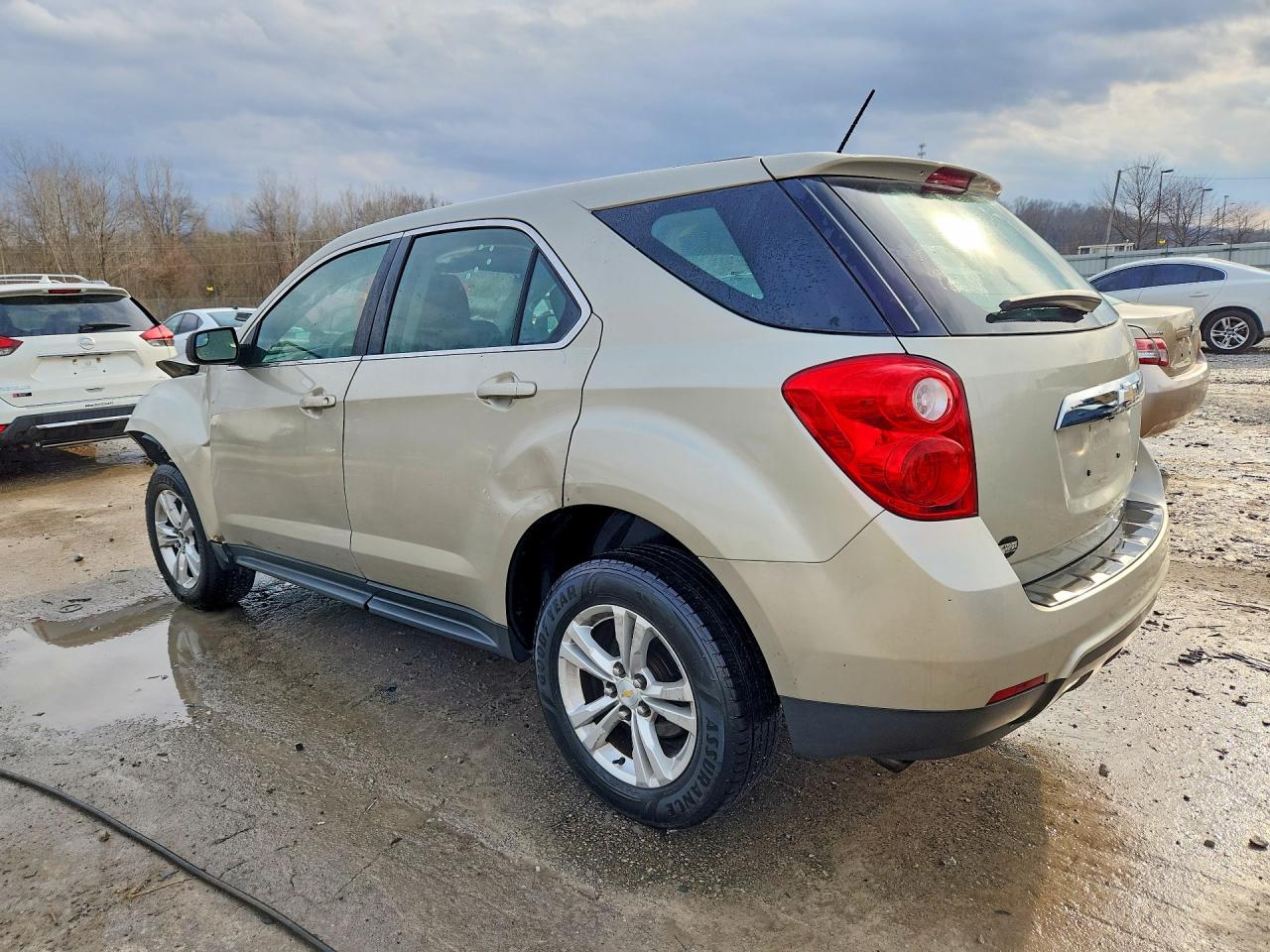 2015 CHEVROLET EQUINOX LS photo 3
