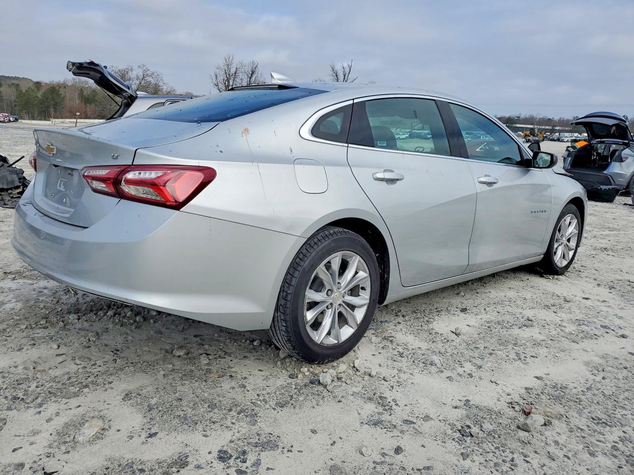 2022 CHEVROLET MALIBU LT photo 5