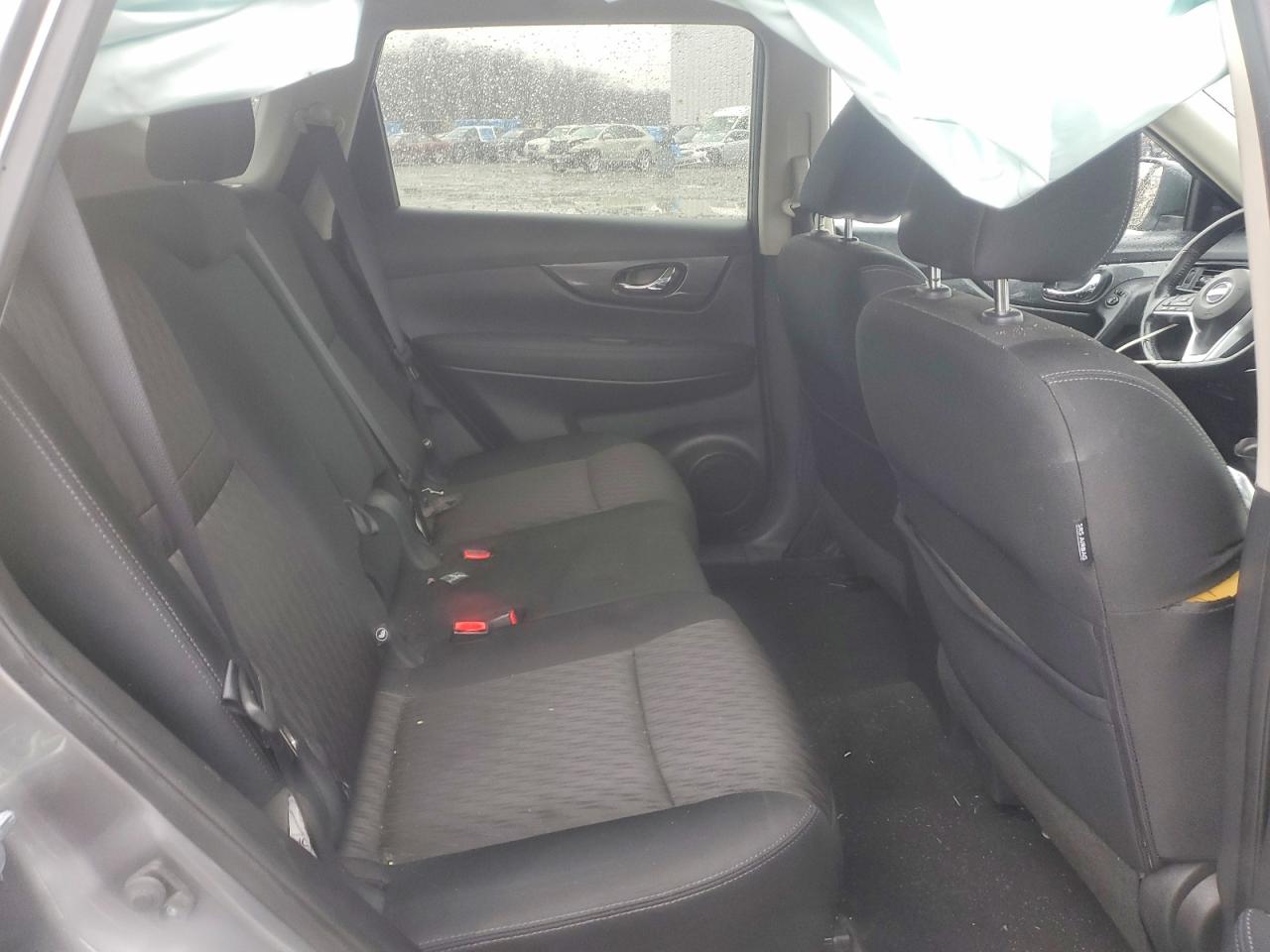 2018 NISSAN ROGUE SV photo 19