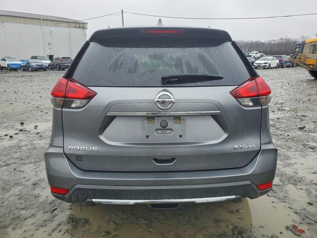 2018 NISSAN ROGUE SV photo 11