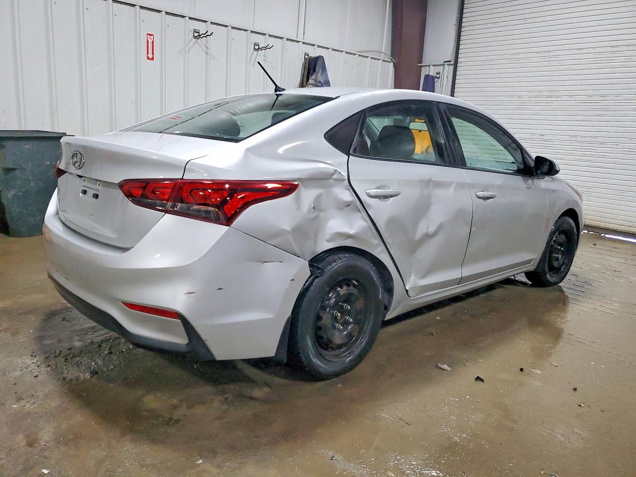 2019 HYUNDAI ACCENT SE photo 5