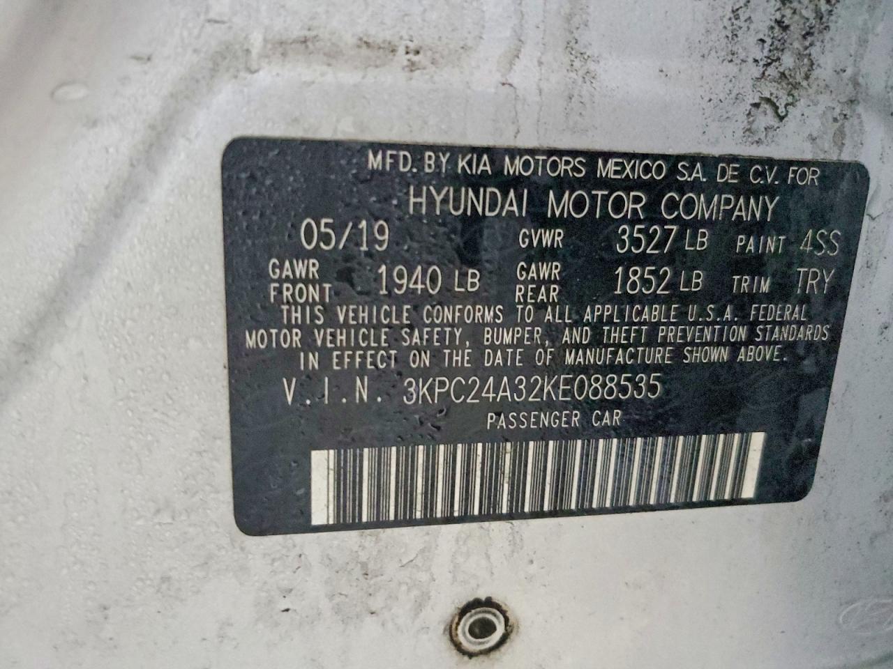 2019 HYUNDAI ACCENT SE photo 23