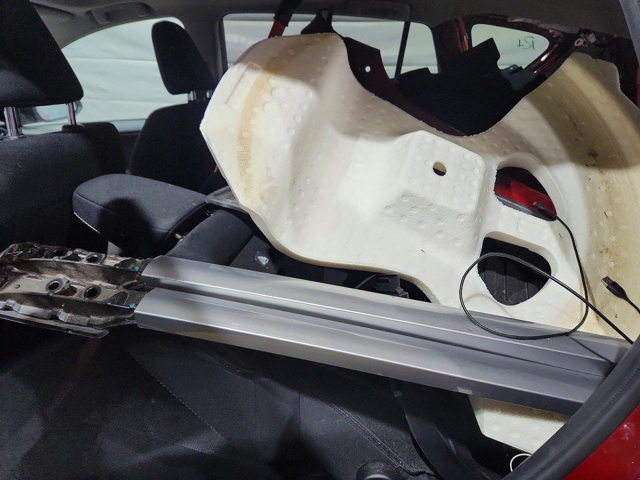2018 TOYOTA RAV4 XLE photo 21