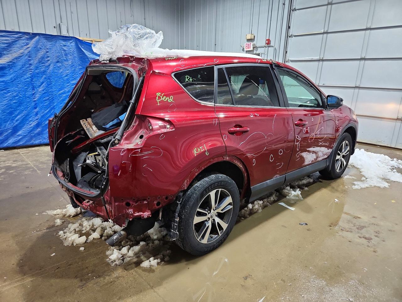 2018 TOYOTA RAV4 XLE photo 5