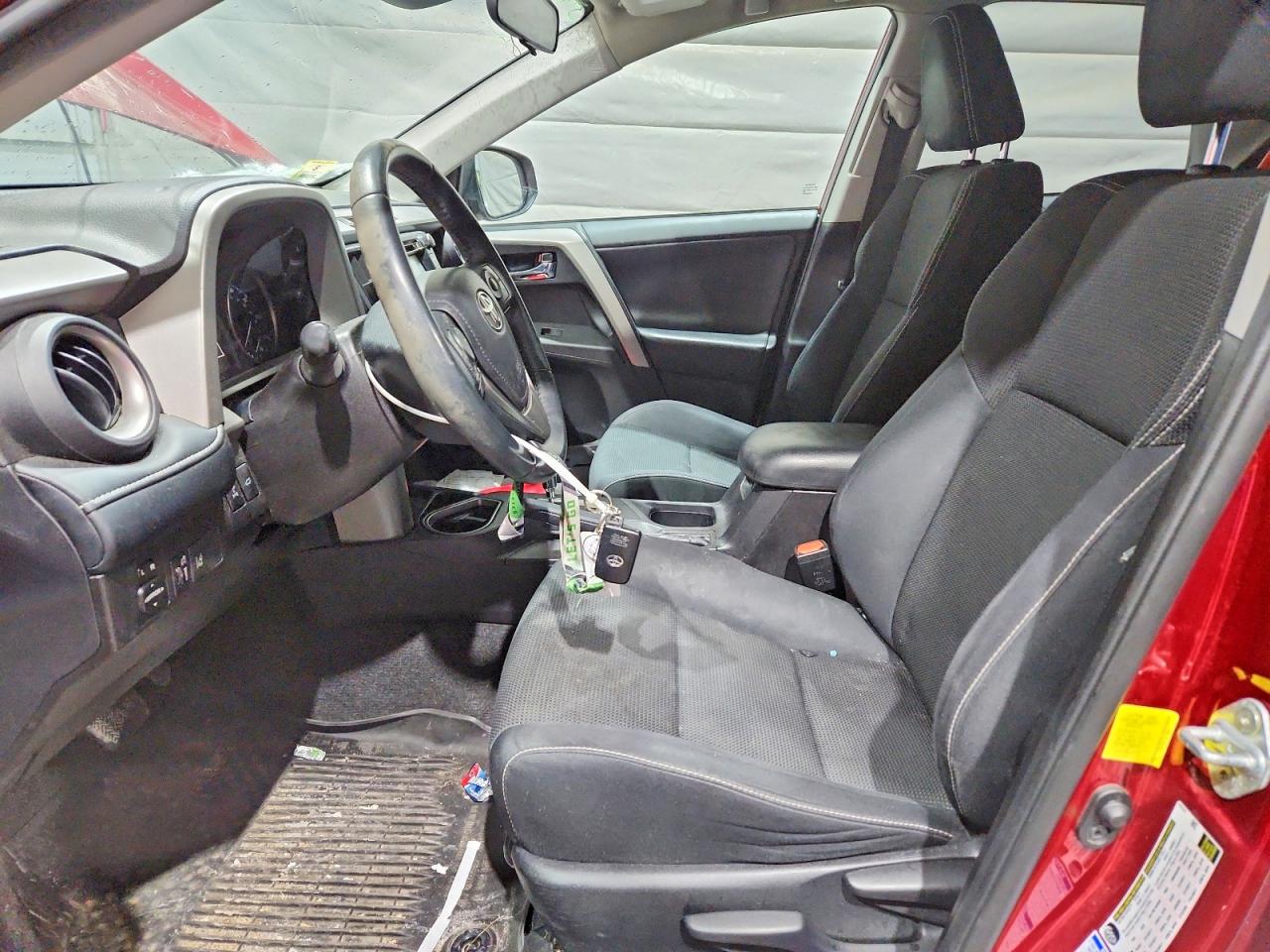 2018 TOYOTA RAV4 XLE photo 13