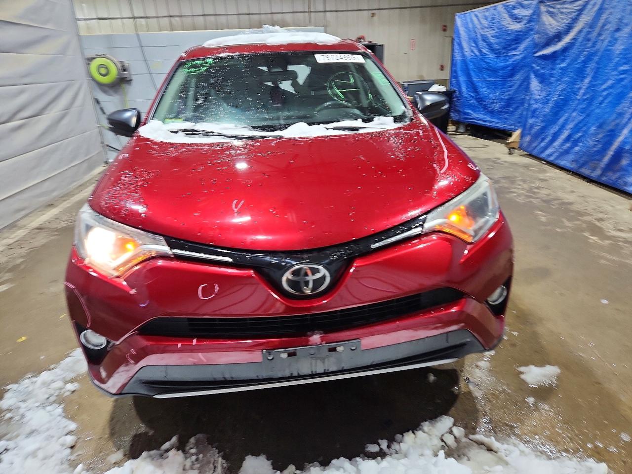 2018 TOYOTA RAV4 XLE photo 9