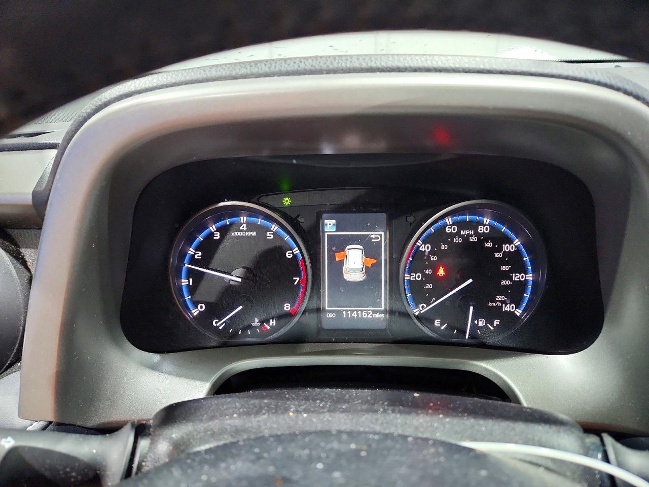 2018 TOYOTA RAV4 XLE photo 17