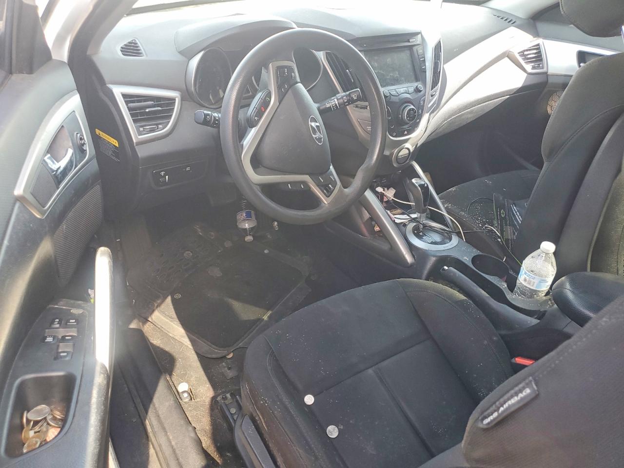 2014 HYUNDAI VELOSTER BASE photo 8