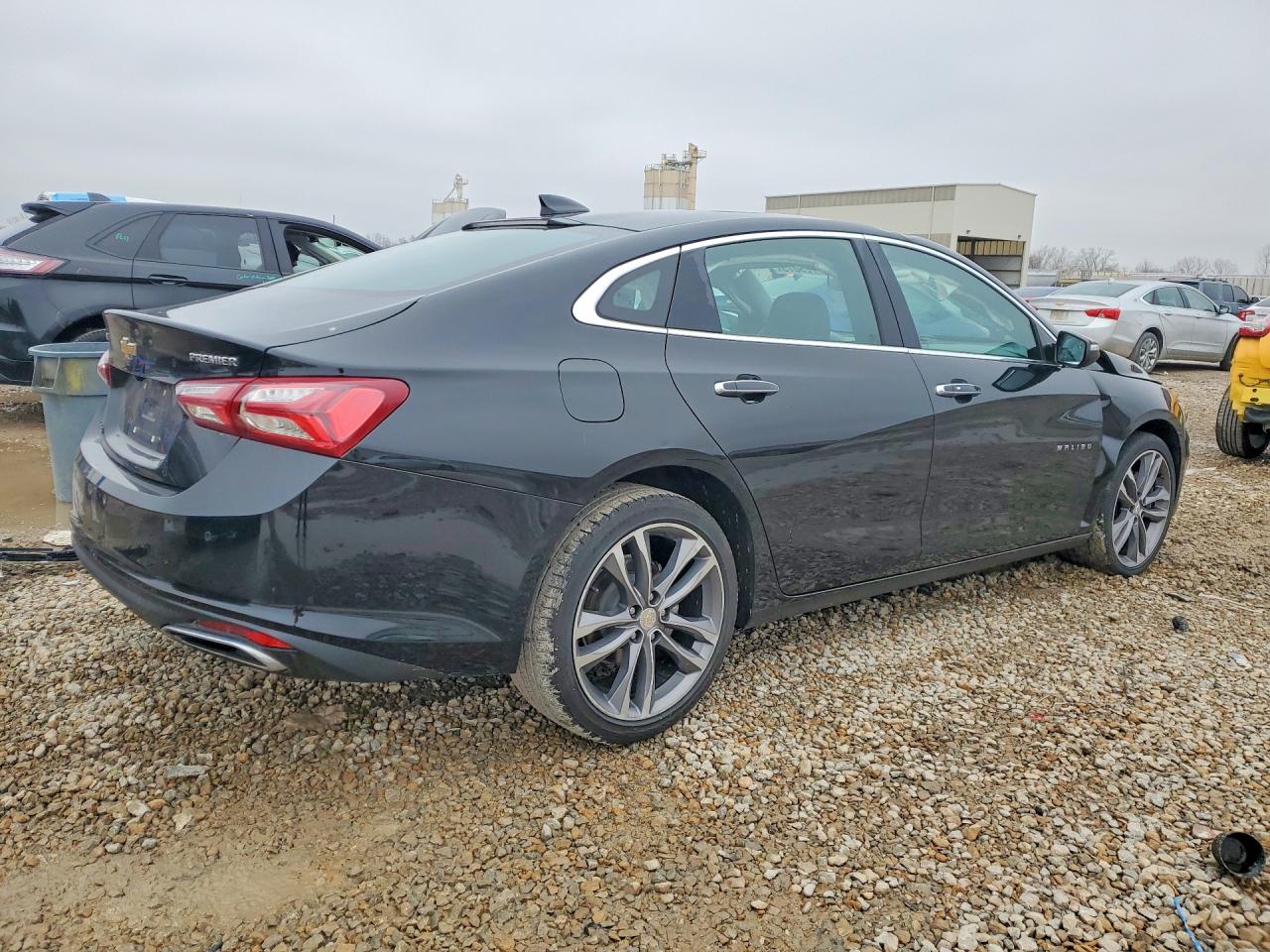 2021 CHEVROLET MALIBU PREMIER photo 5