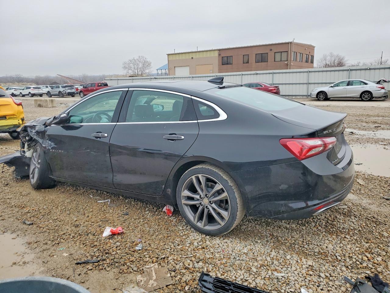 2021 CHEVROLET MALIBU PREMIER photo 3