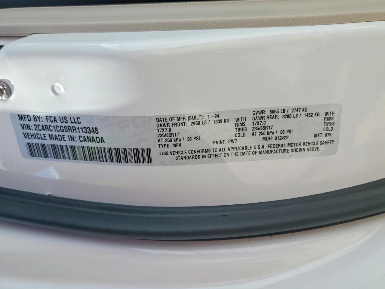 2024 CHRYSLER VOYAGER LX photo 25