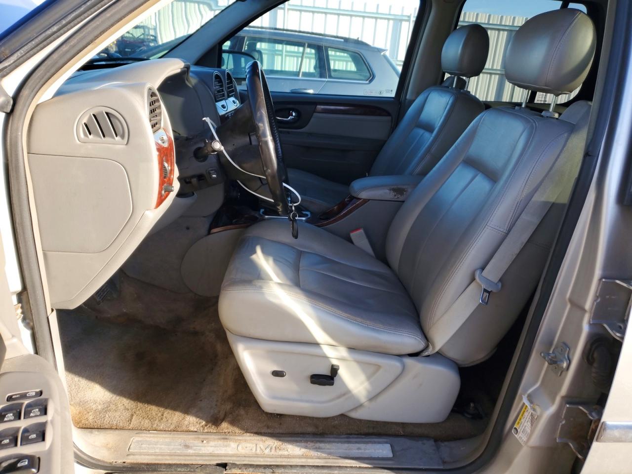 2006 GMC ENVOY photo 13