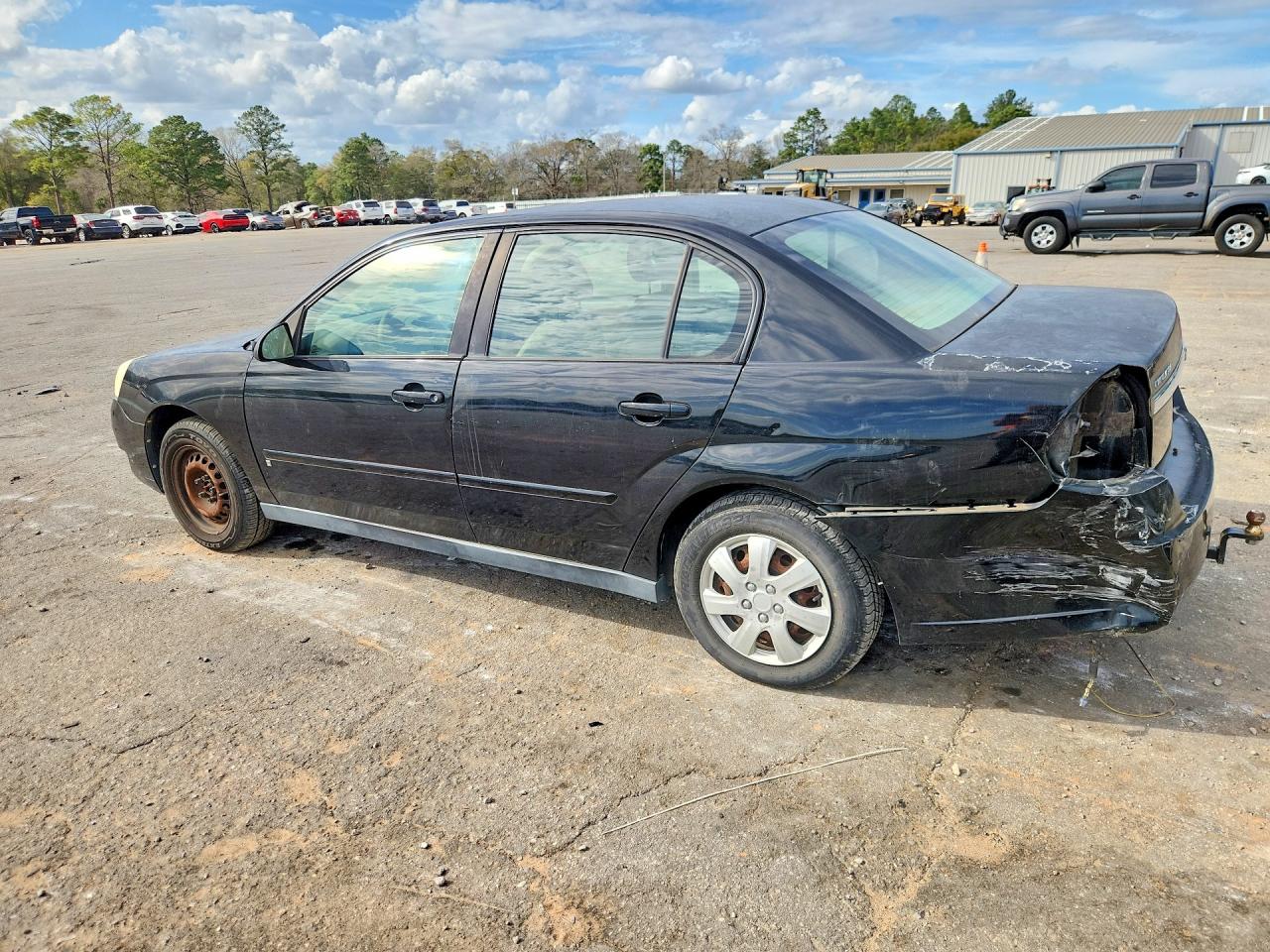 2007 CHEVROLET MALIBU LS photo 2