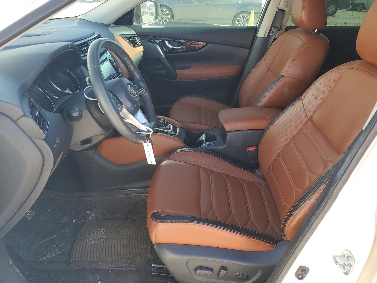 2017 NISSAN ROGUE SL photo 13