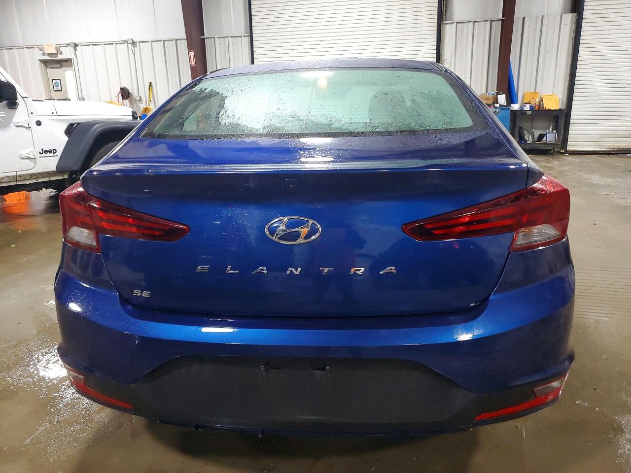 2020 HYUNDAI ELANTRA SE photo 16