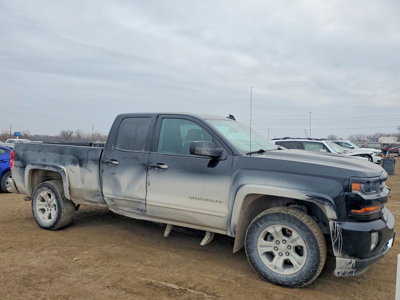 2016 CHEVROLET SILVERADO K1500 LT photo 10