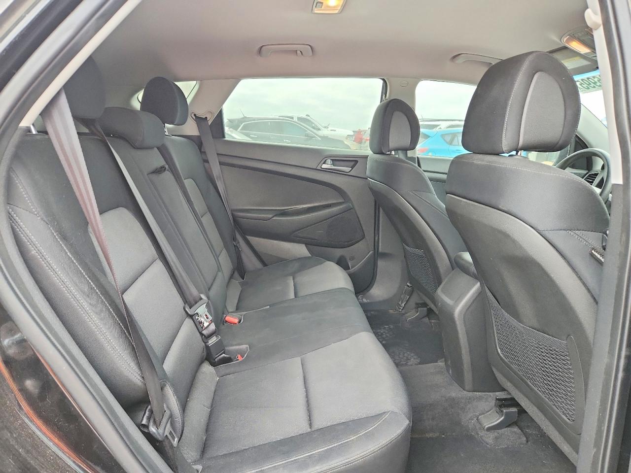 2016 HYUNDAI TUCSON SE photo 21