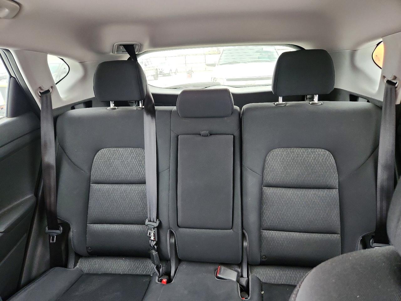 2016 HYUNDAI TUCSON SE photo 19