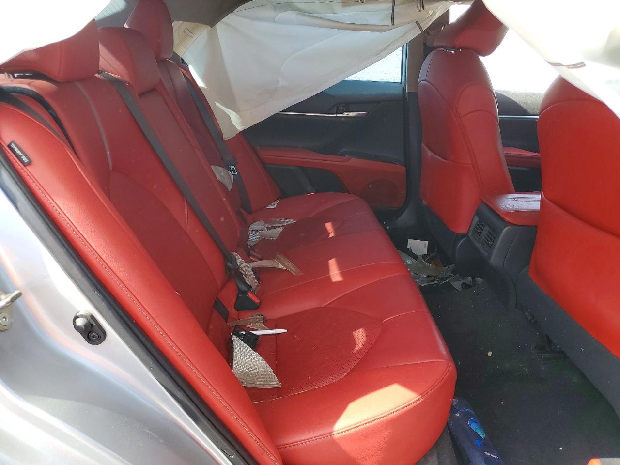 2020 TOYOTA CAMRY XSE photo 28