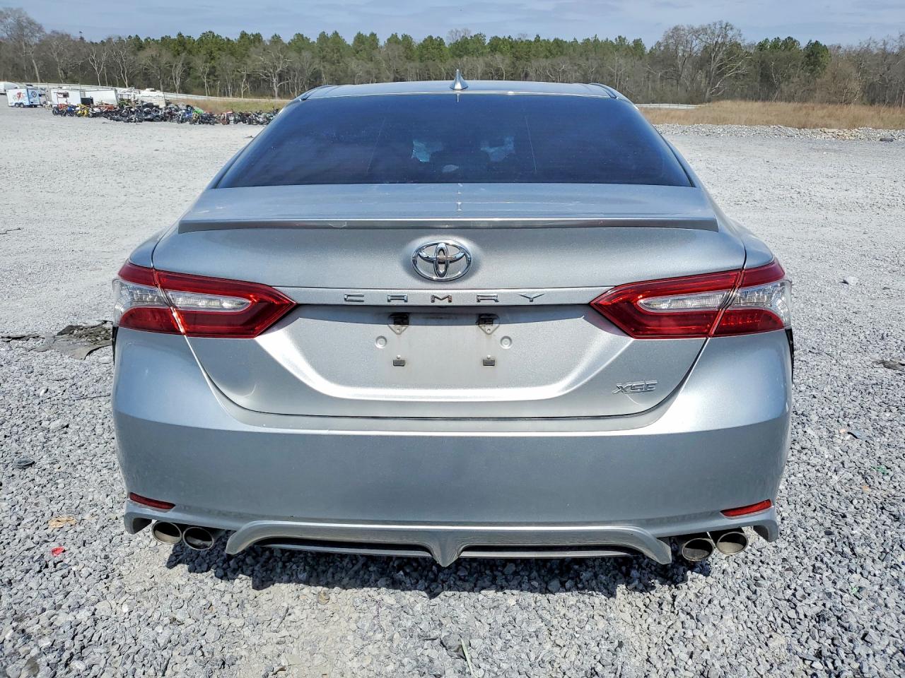2020 TOYOTA CAMRY XSE photo 16