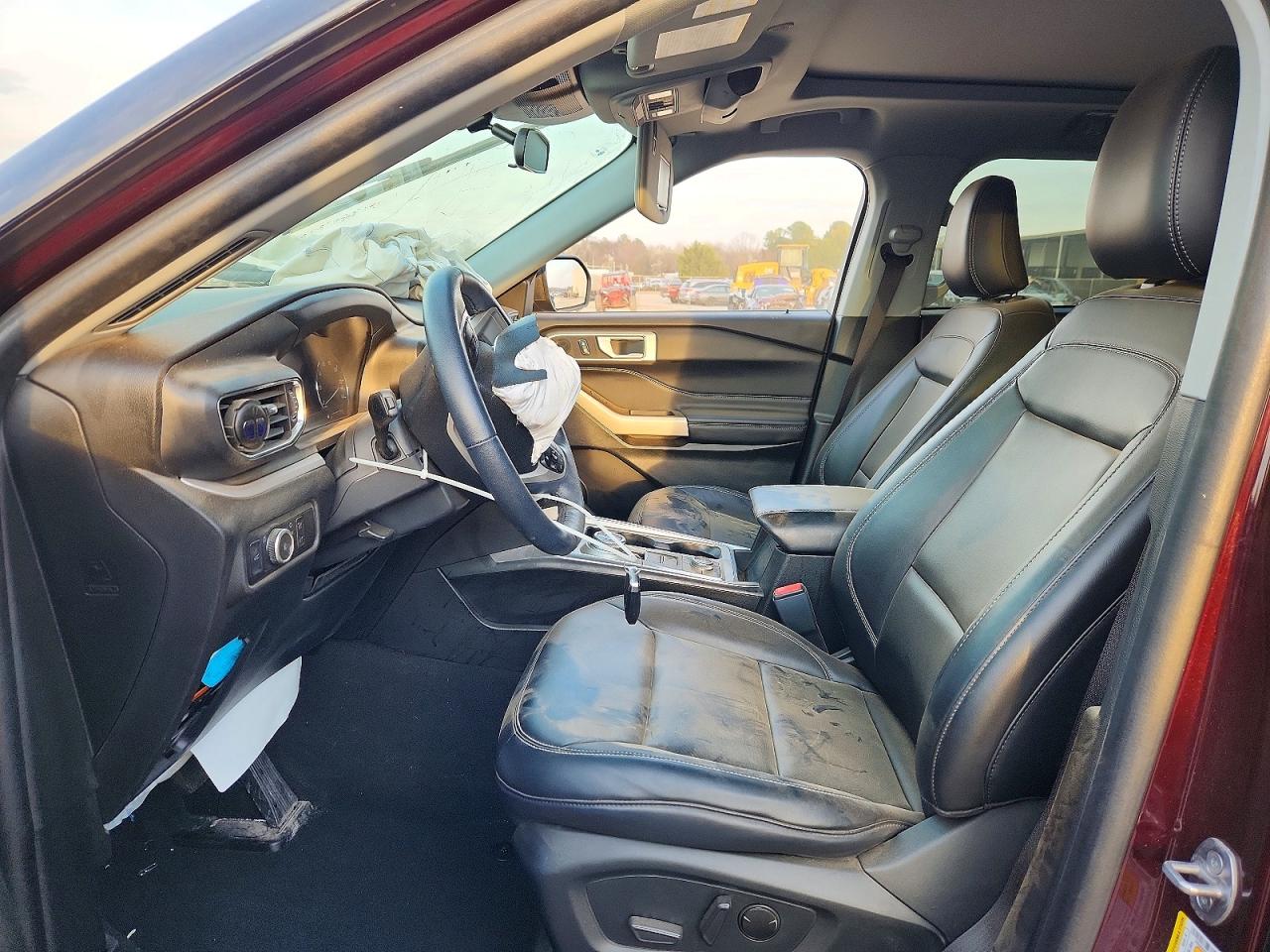 2023 FORD EXPLORER XLT photo 13
