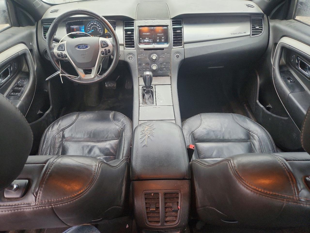 2015 FORD TAURUS SEL photo 8