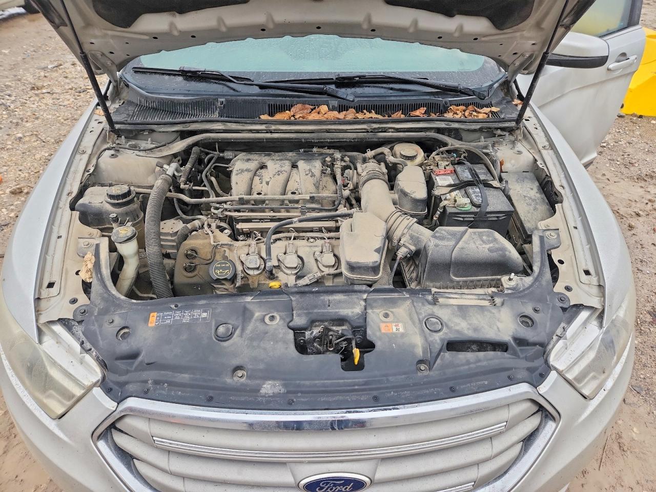 2015 FORD TAURUS SEL photo 11