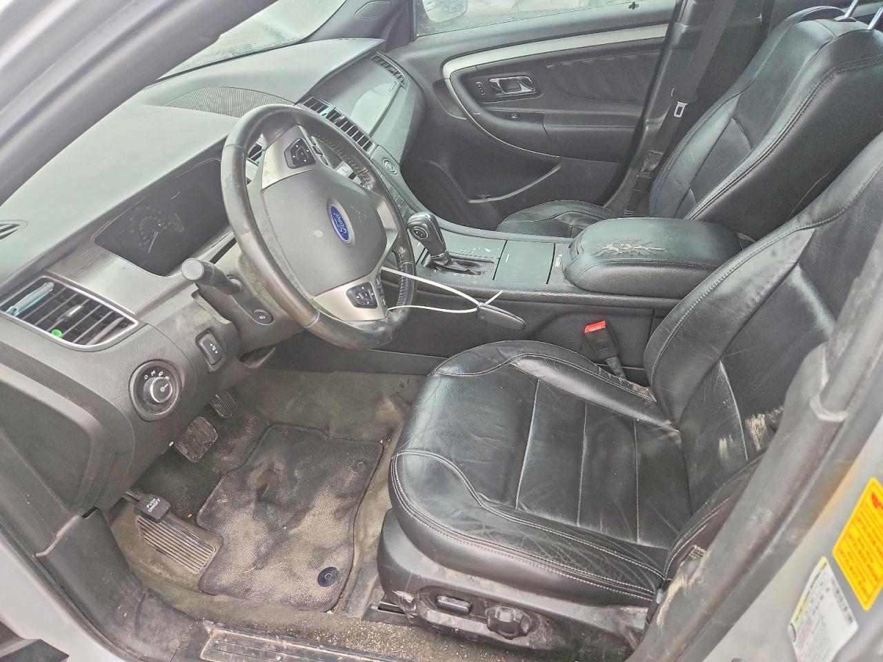 2015 FORD TAURUS SEL photo 7