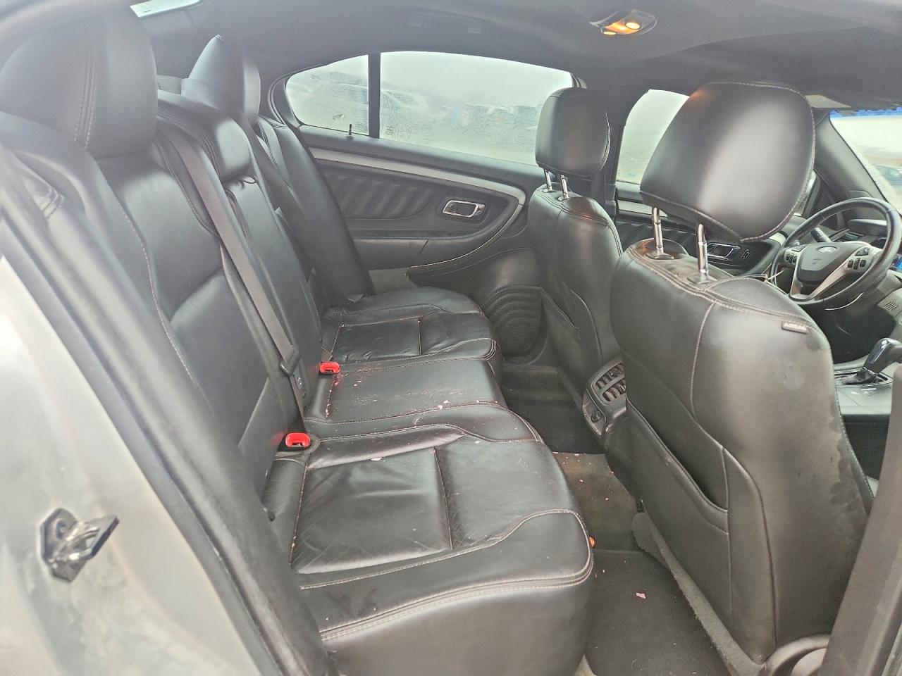 2015 FORD TAURUS SEL photo 10