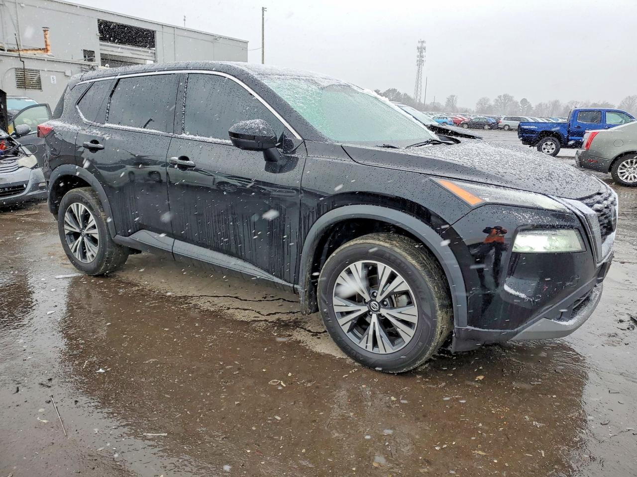 2021 NISSAN ROGUE SV photo 4