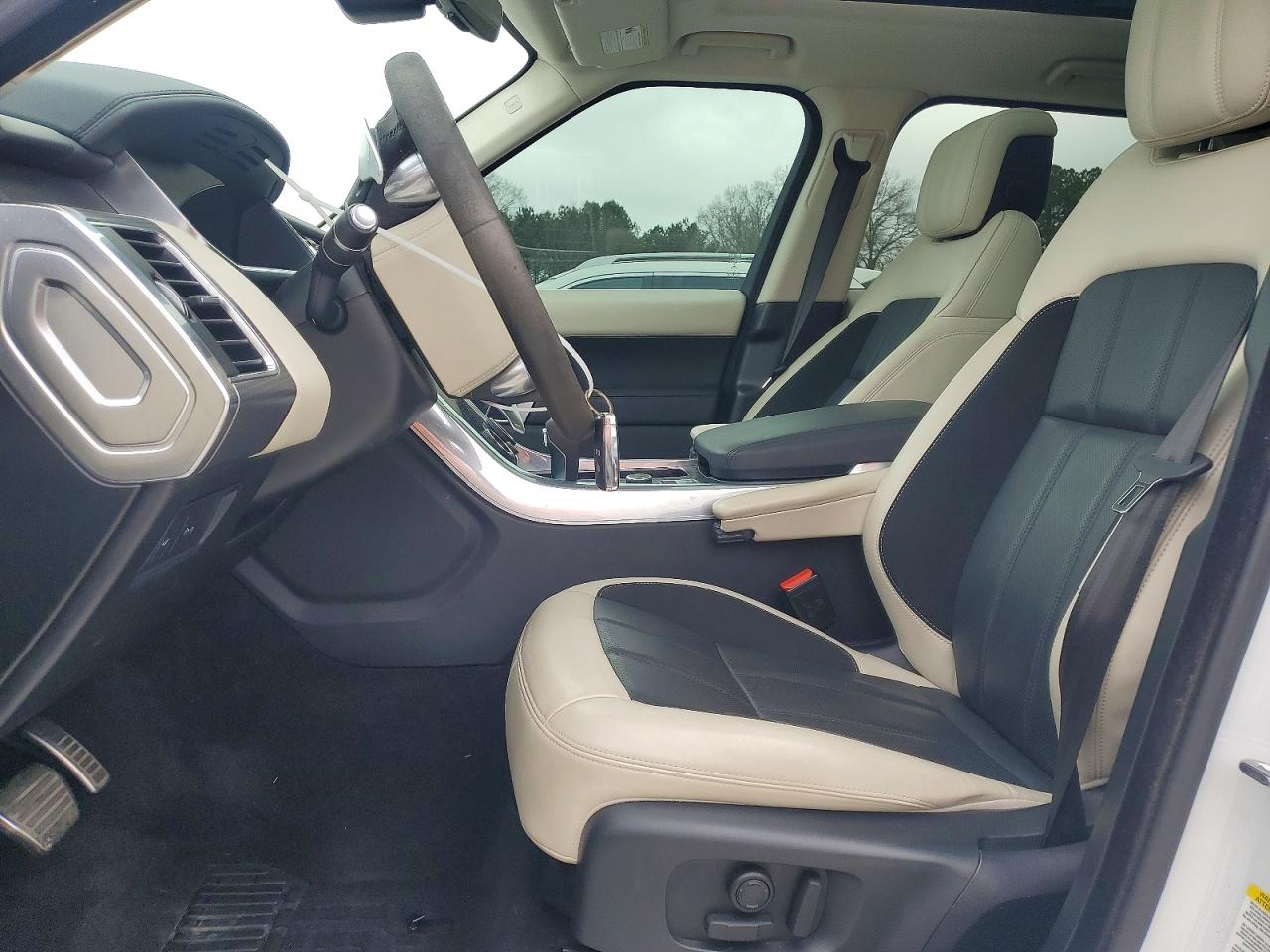2021 LAND ROVER RANGE ROVER SPORT HST photo 19
