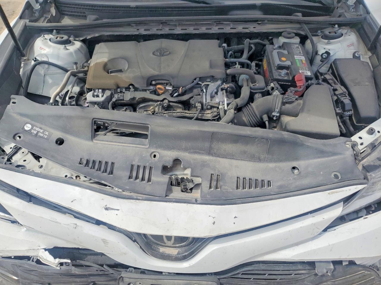 2020 TOYOTA CAMRY LE photo 31