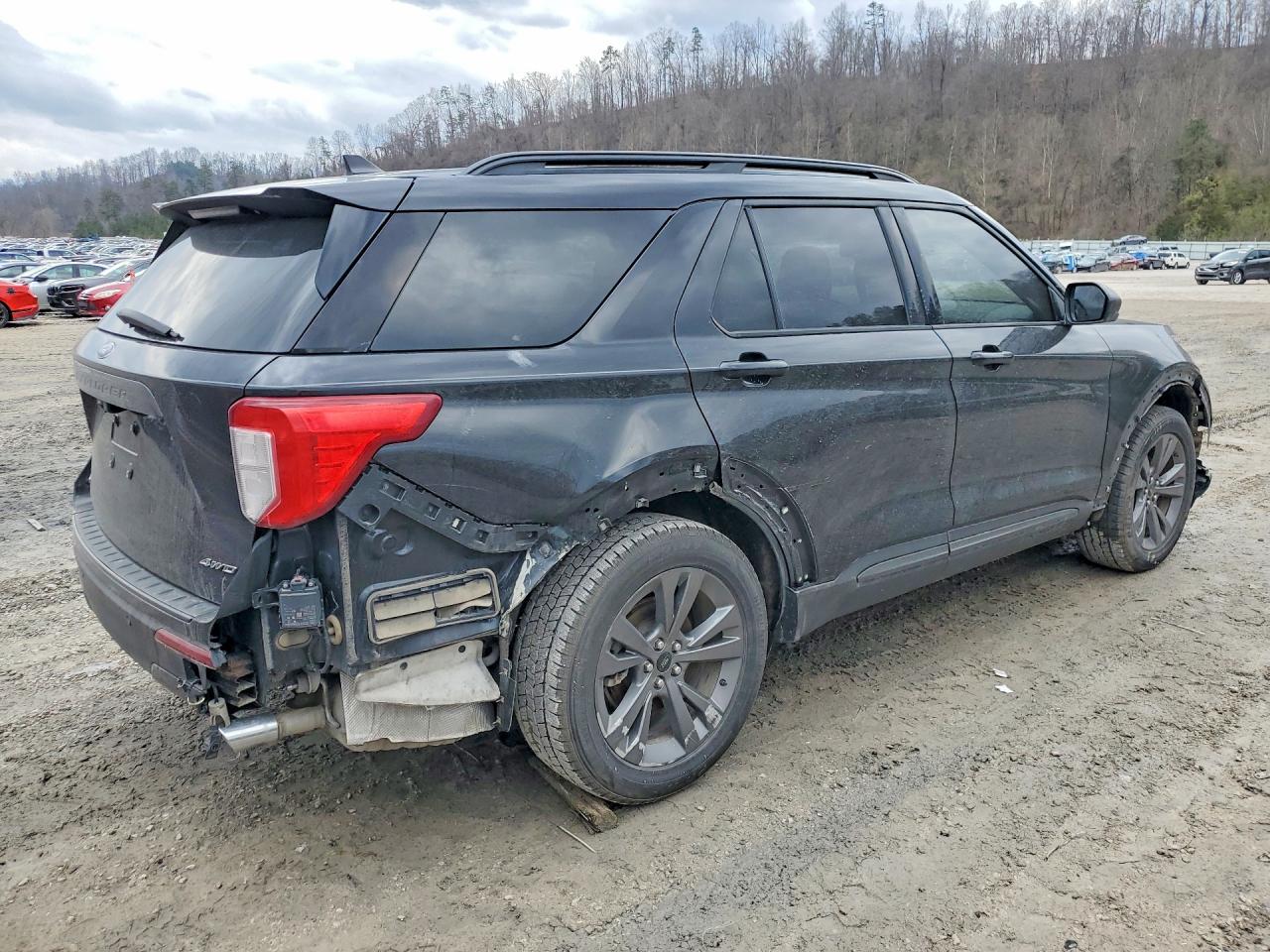 2021 FORD EXPLORER XLT photo 7