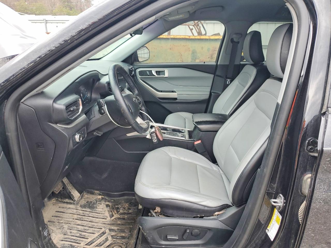 2021 FORD EXPLORER XLT photo 19