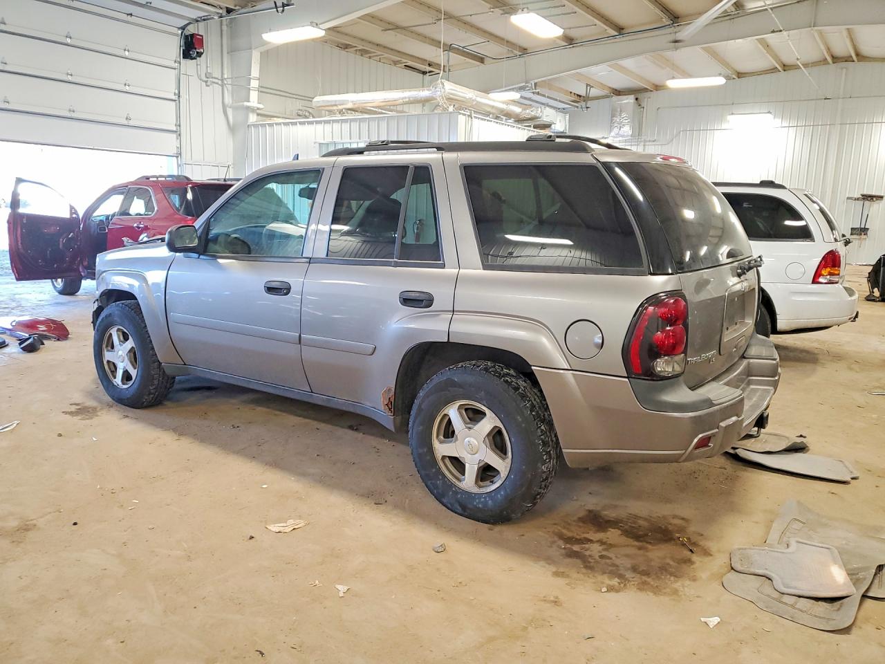 2006 CHEVROLET TRAILBLAZER LS photo 2