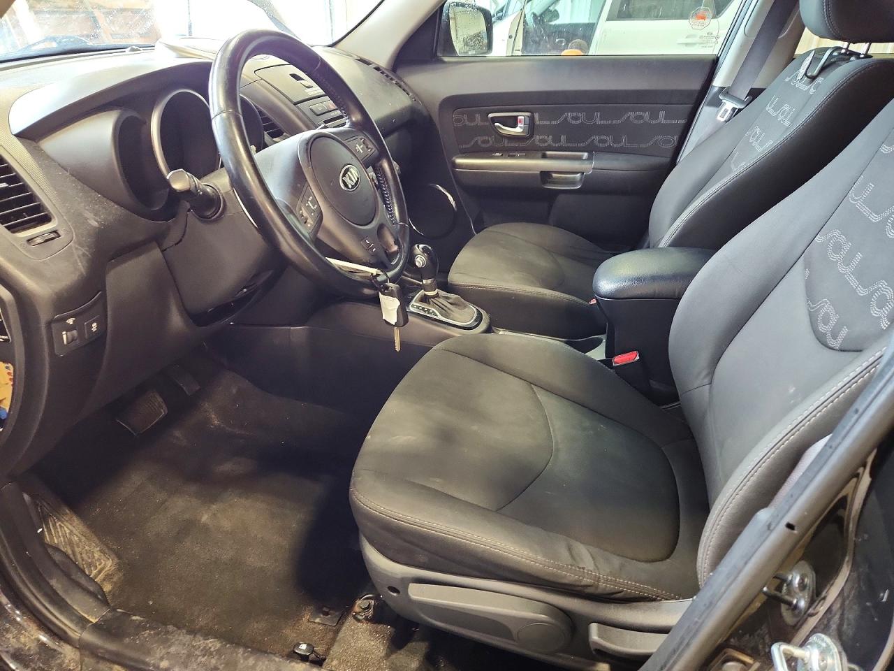2013 KIA SOUL + photo 19