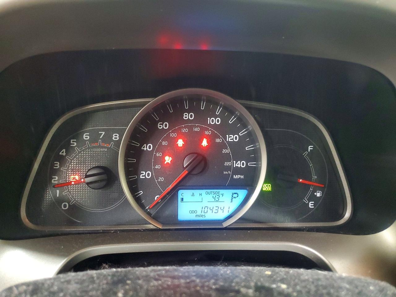 2013 TOYOTA RAV4 XLE photo 17