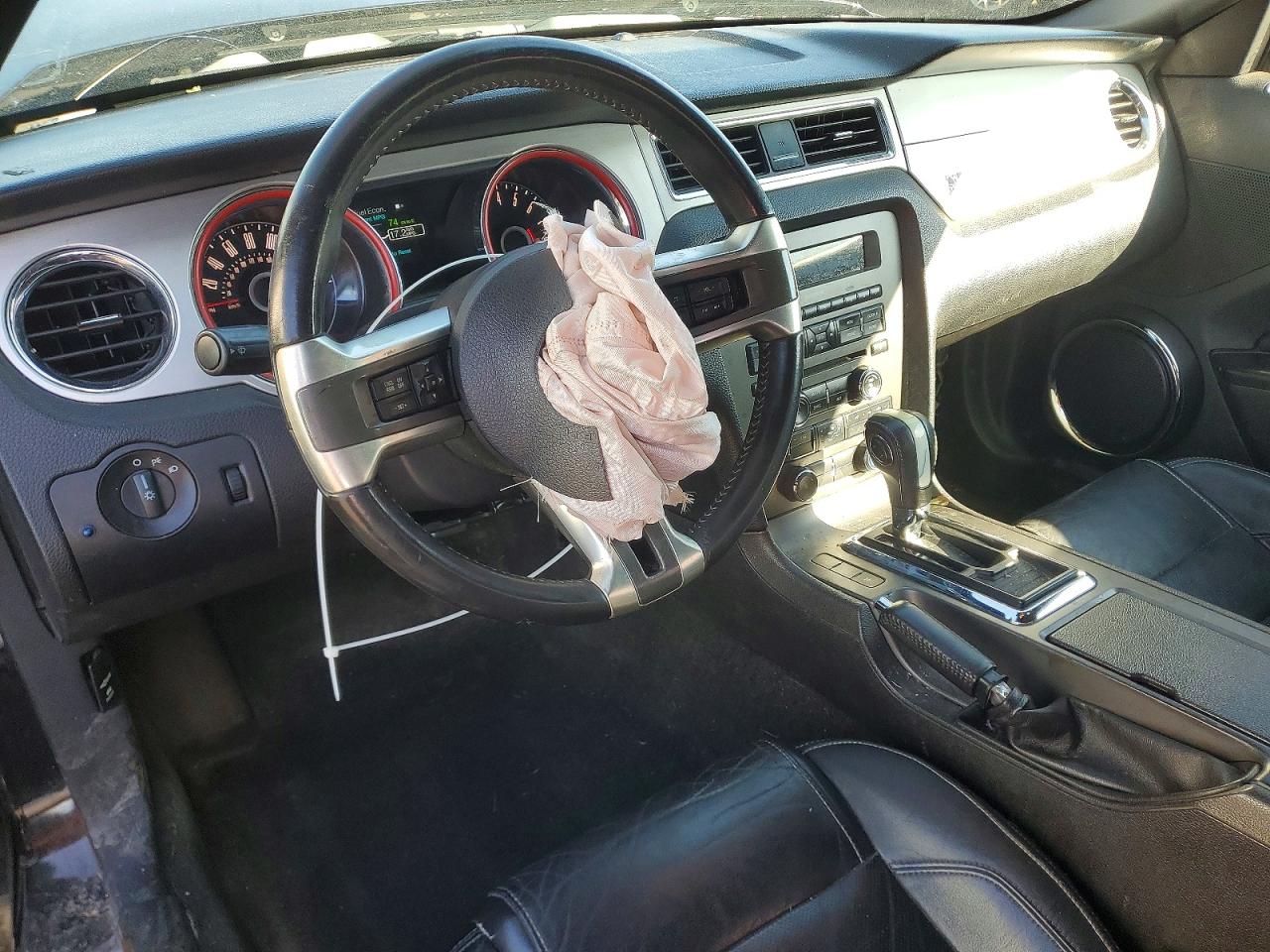 2014 FORD MUSTANG photo 8