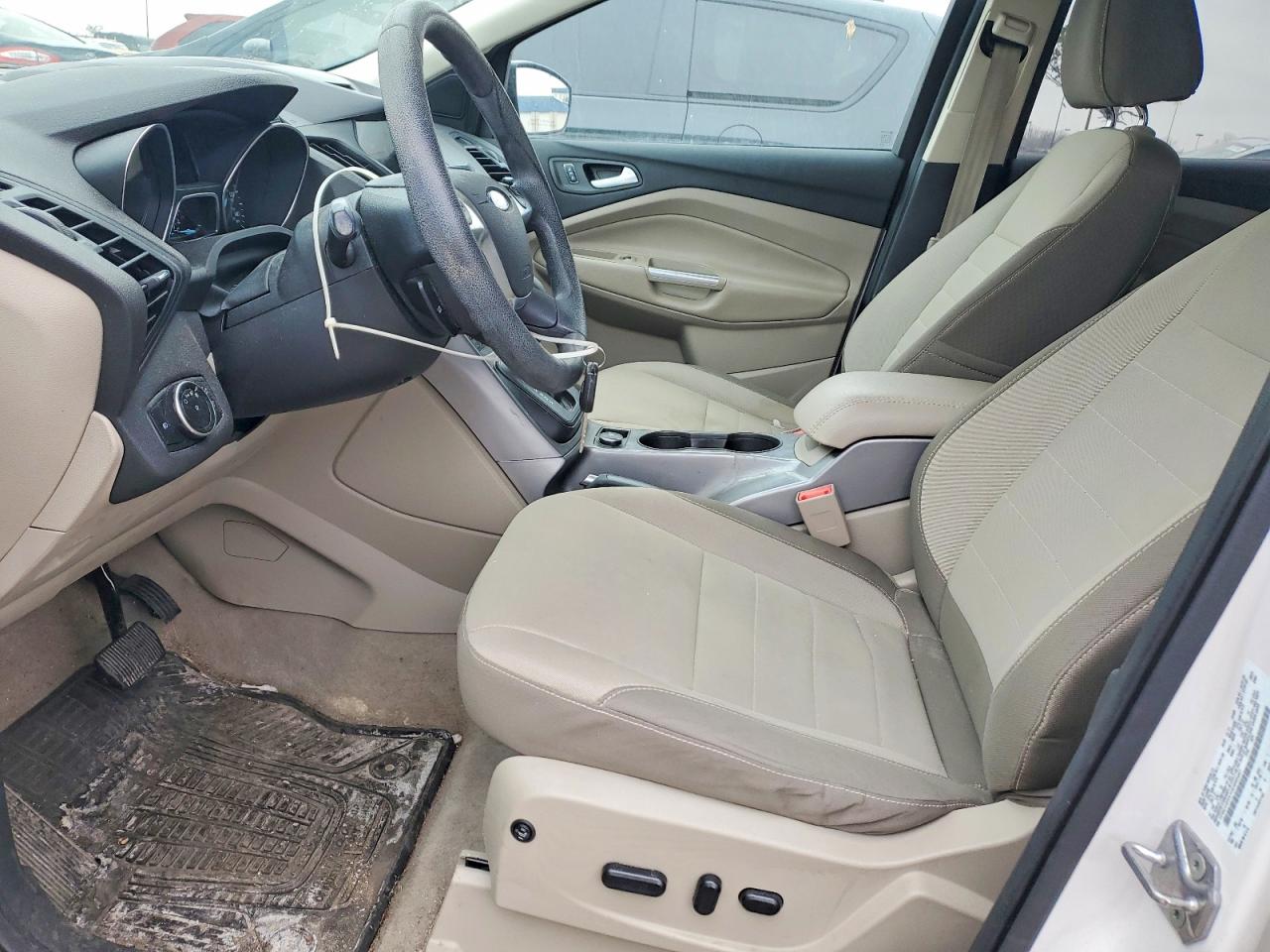 2016 FORD ESCAPE SE photo 7