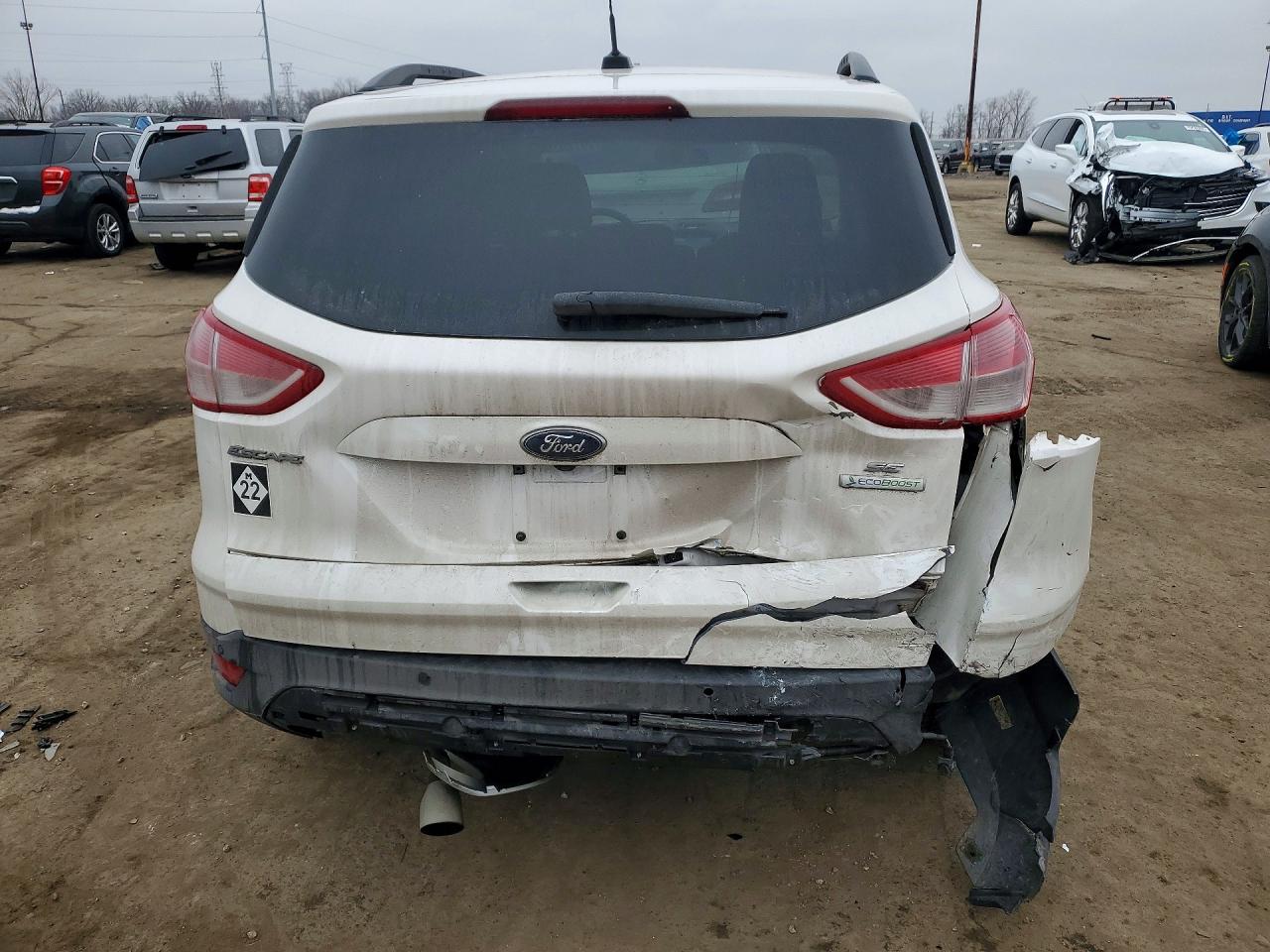 2016 FORD ESCAPE SE photo 6