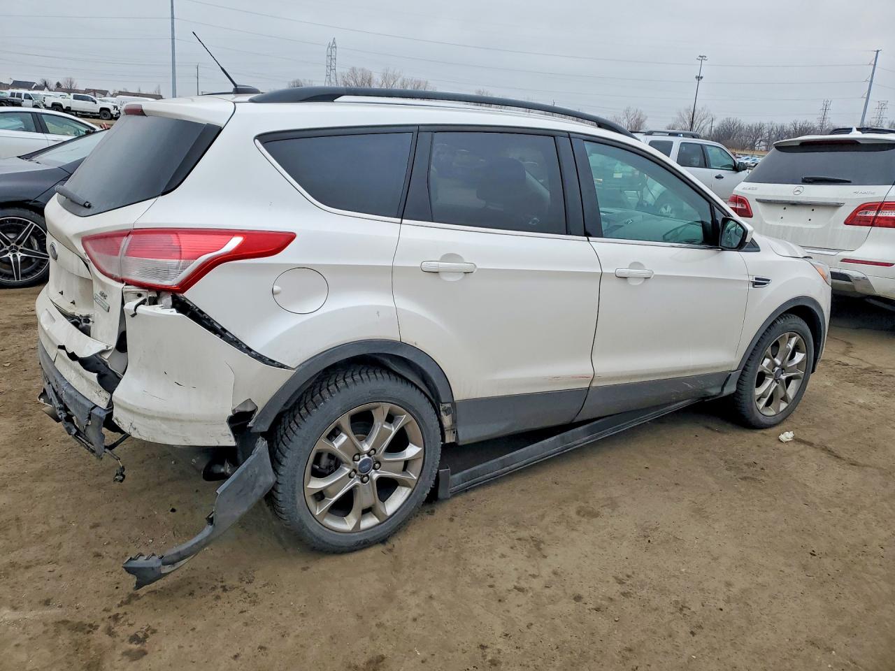 2016 FORD ESCAPE SE photo 3